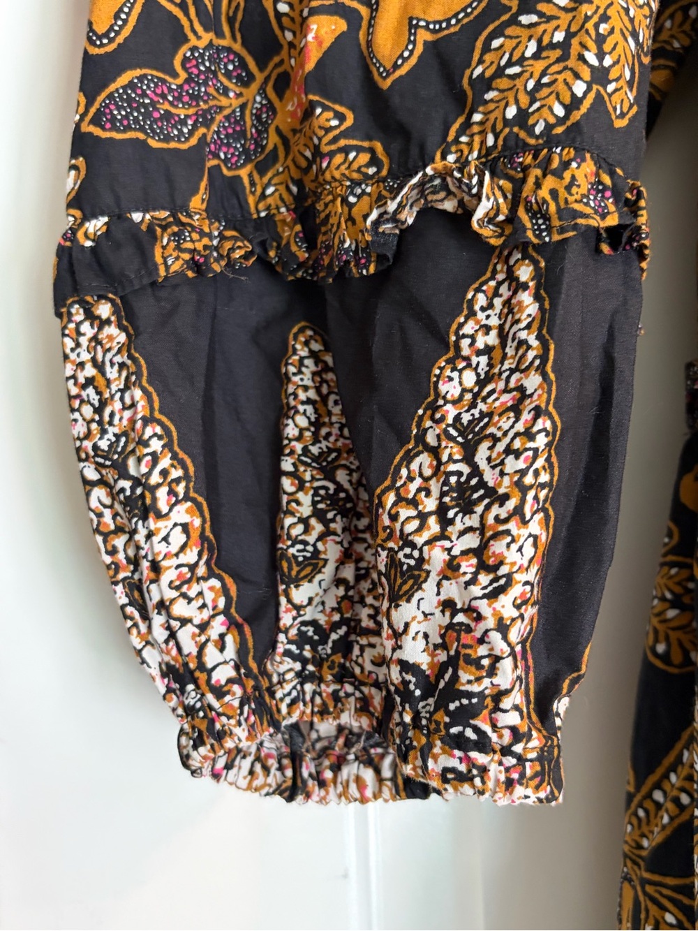 Cleobella Tilda Mini Dress in a black and gold floral Organic Cotton Size M - Picture 4 of 8